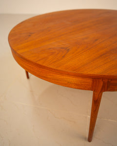 Table basse en teck par Ole Wanscher pour A.J. Iversen 60's