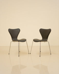 Ensemble de 4 chaises 3107 en cuir par Arne Jacobsen pour Fritz Hansen 60's